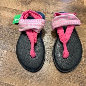 Girls Sanuk Yoga Mat Sandals - Size 2/3